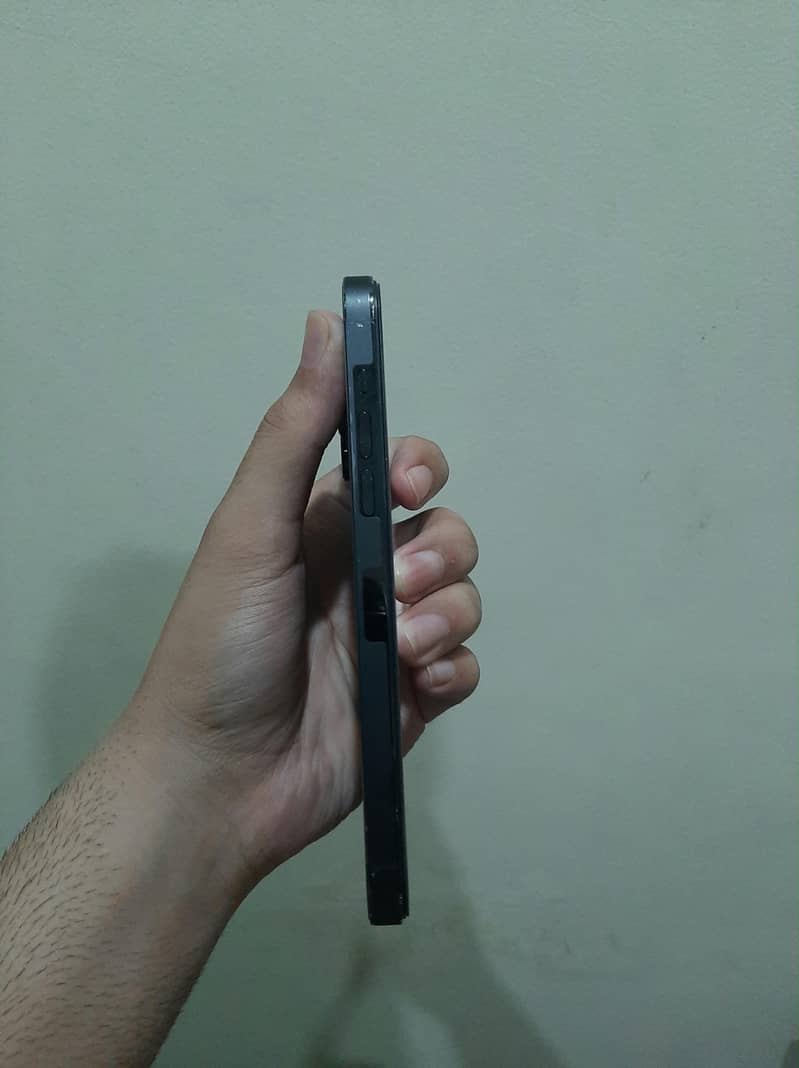 Apple iPhone 14 Pro Max 7