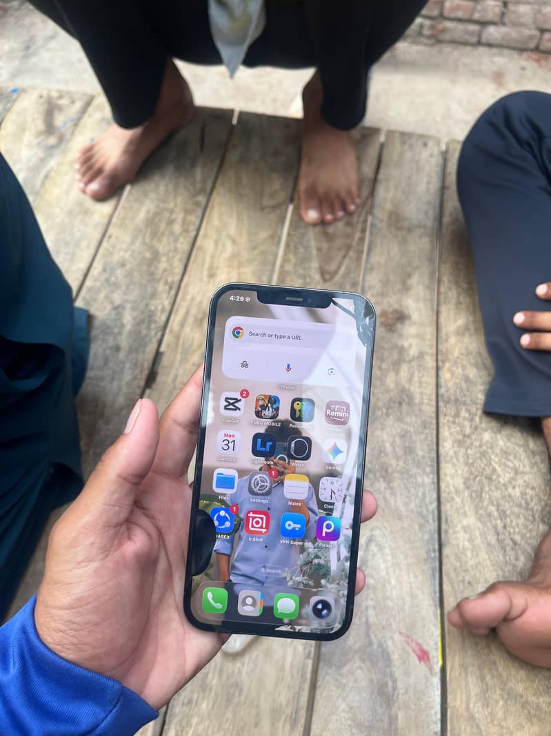 Apple iPhone 12 Pro Max 4