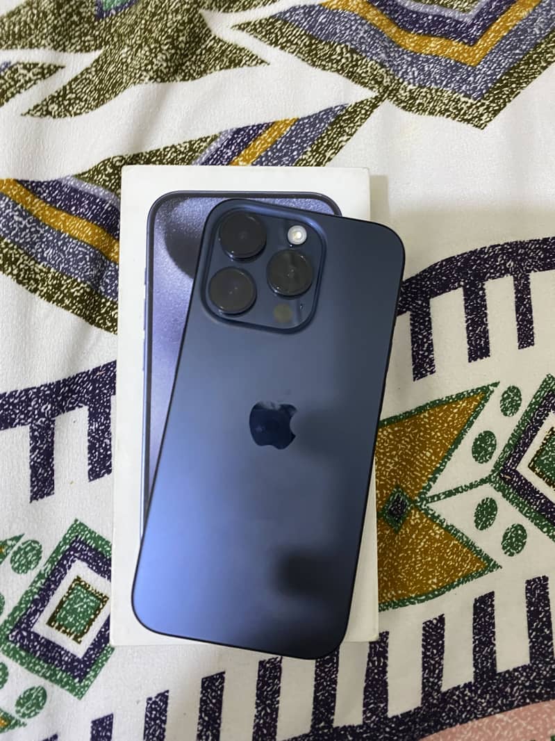 Apple iPhone 16 Pro 2