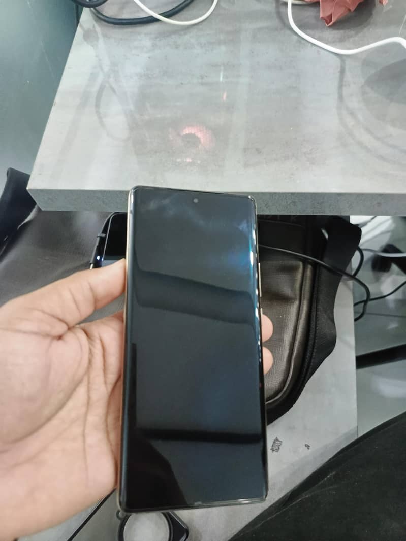 Tecno Spark 20 Pro Plus 4
