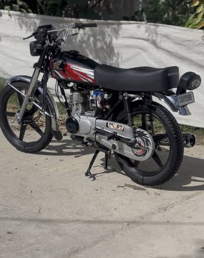 125 black Alloy rims