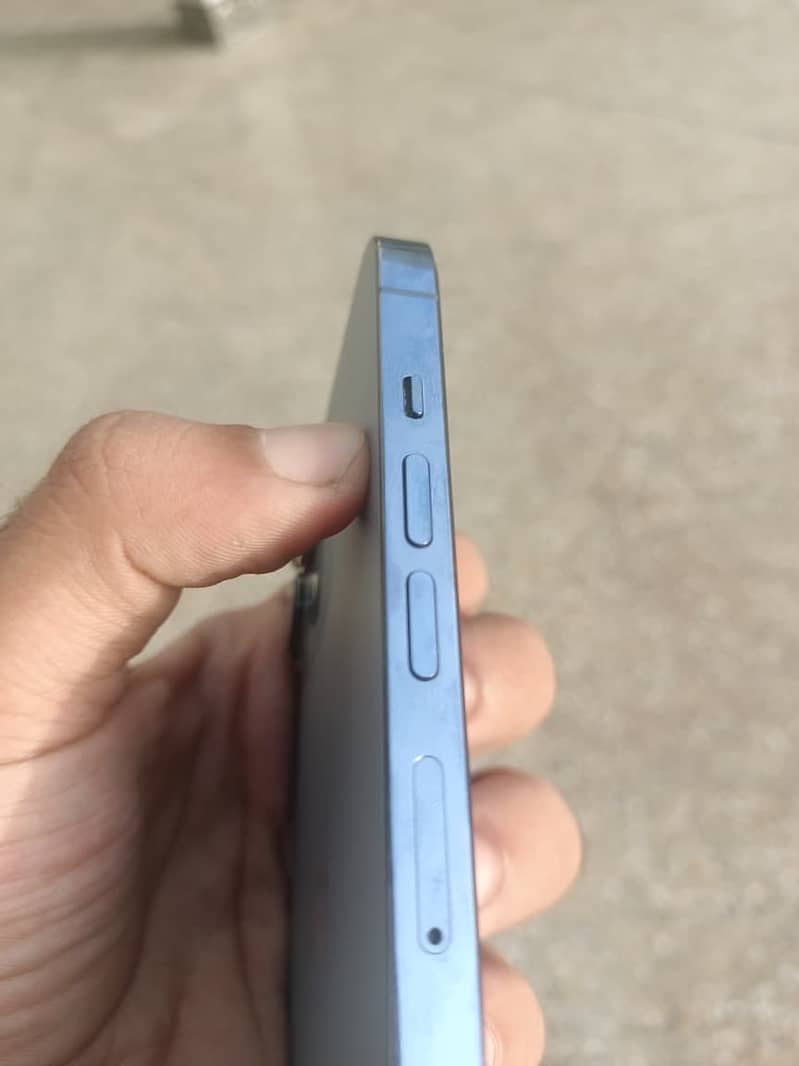 Apple iPhone 13 Pro Max 3