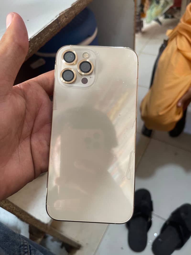 Apple iPhone 12 Pro Max 2