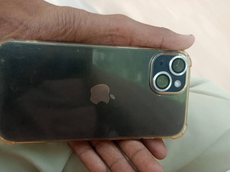 Apple iPhone 14 4