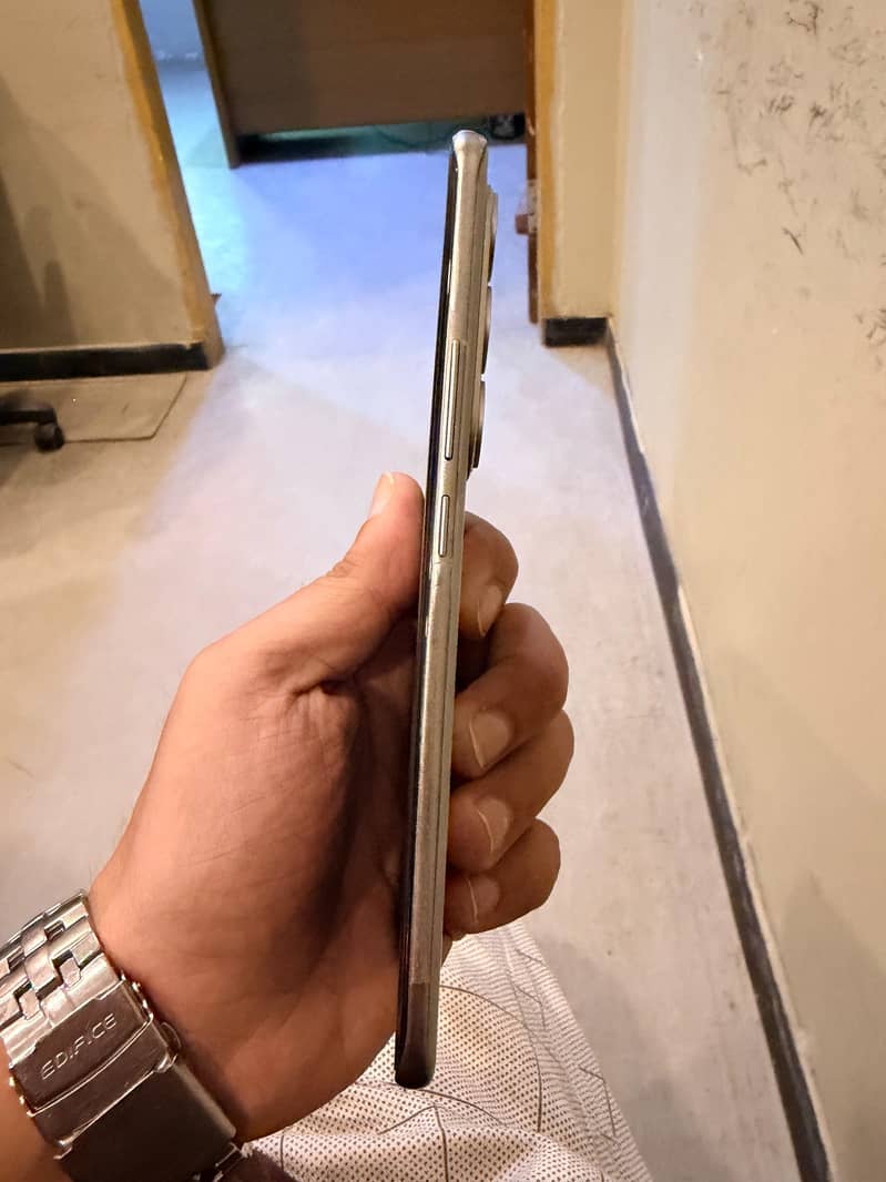 Tecno SPARK 40 pro plus 3