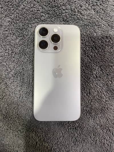 Apple iPhone 15 Pro 128GB Natural Titanium