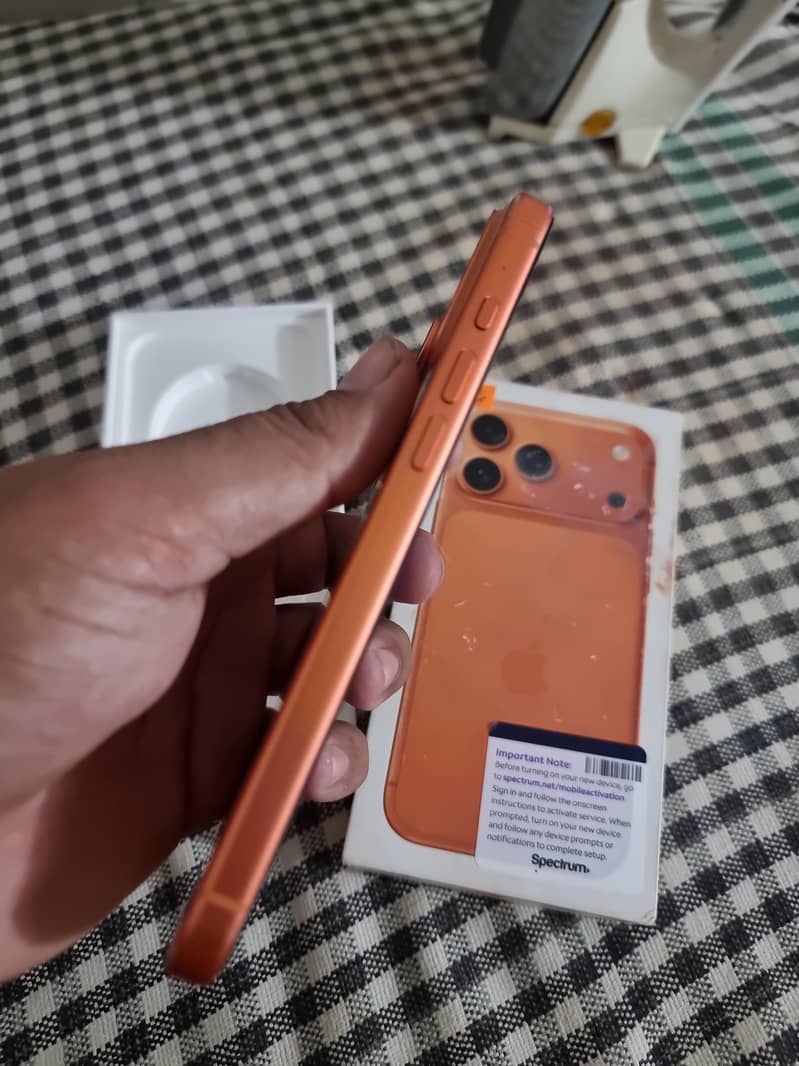 Iphone 17 pro max jv 3