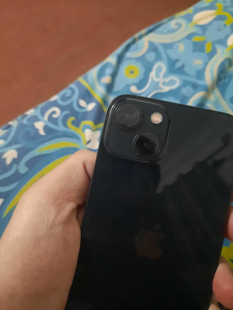 Apple iPhone 13 9
