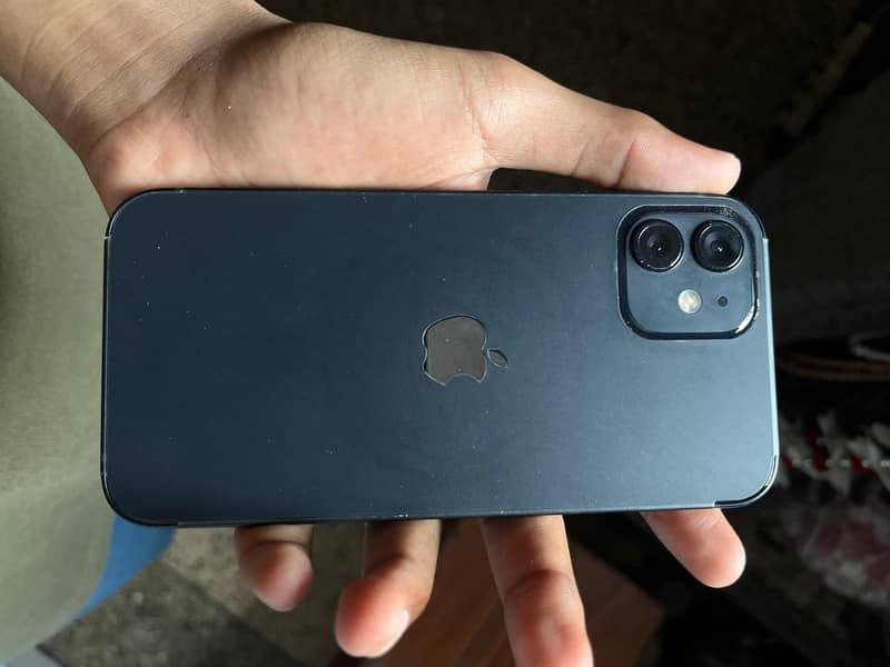Apple iPhone 12 2