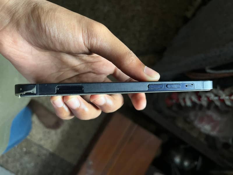 Apple iPhone 12 5
