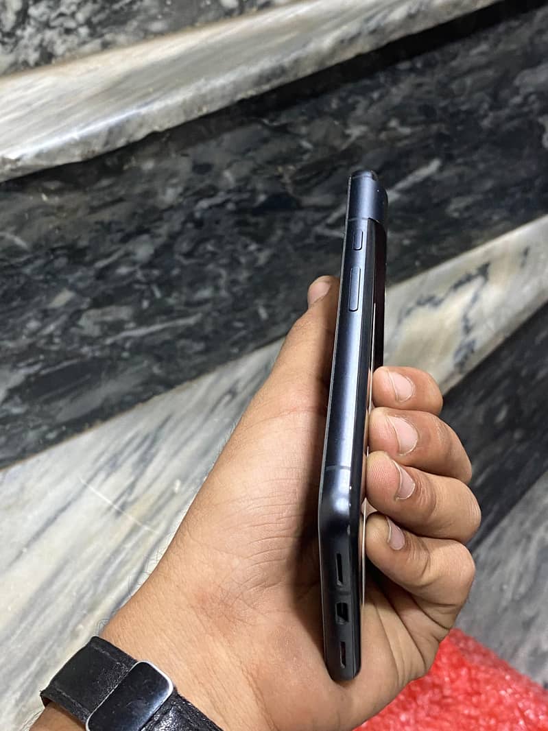 Google Pixel 8 2