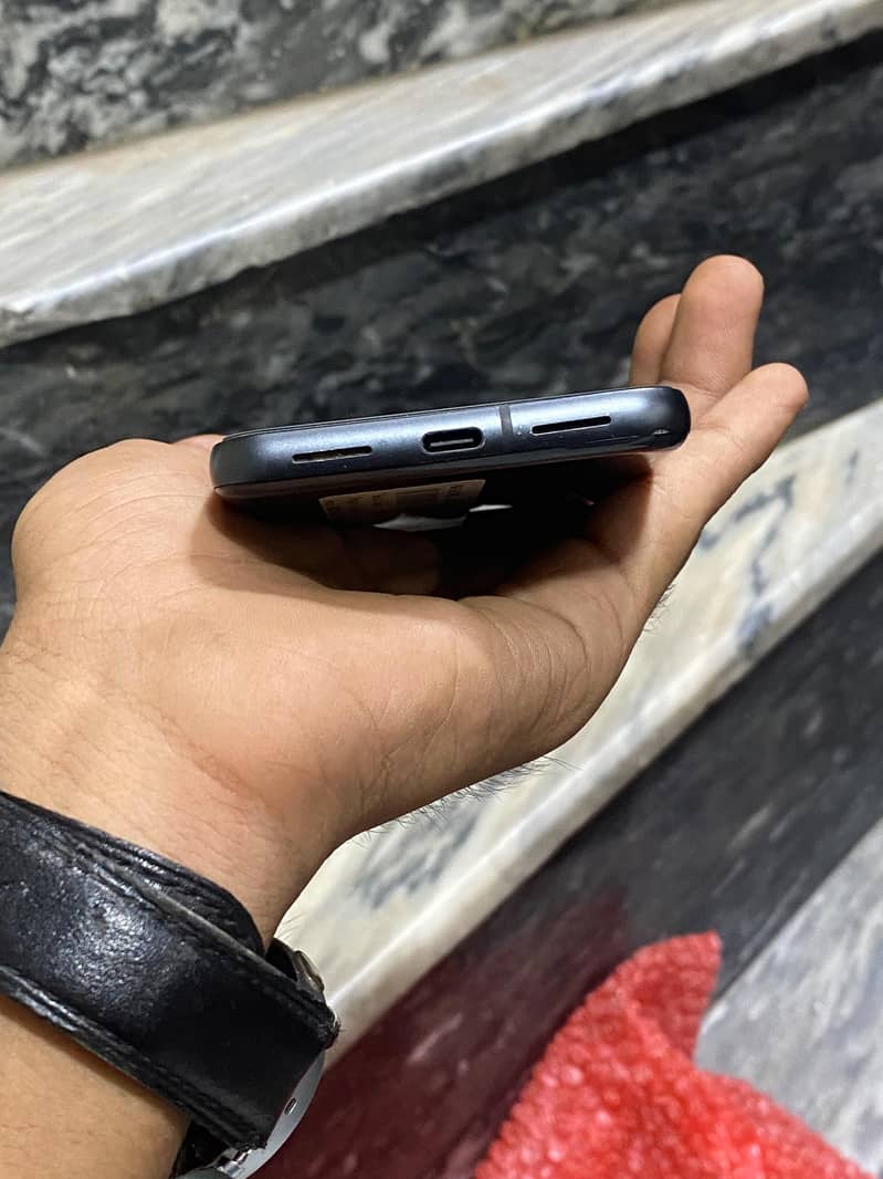 Google Pixel 8 3