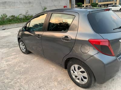 Toyota Vitz 2011