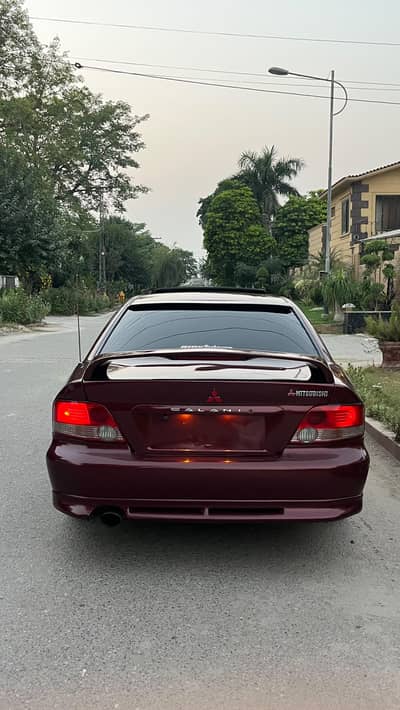Mitsubishi Galant 2003