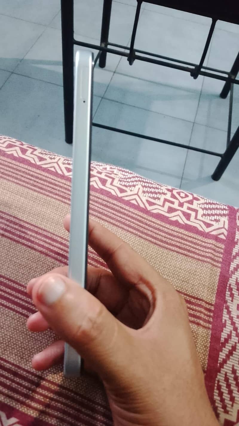 OPPO A6c best good mobile 7