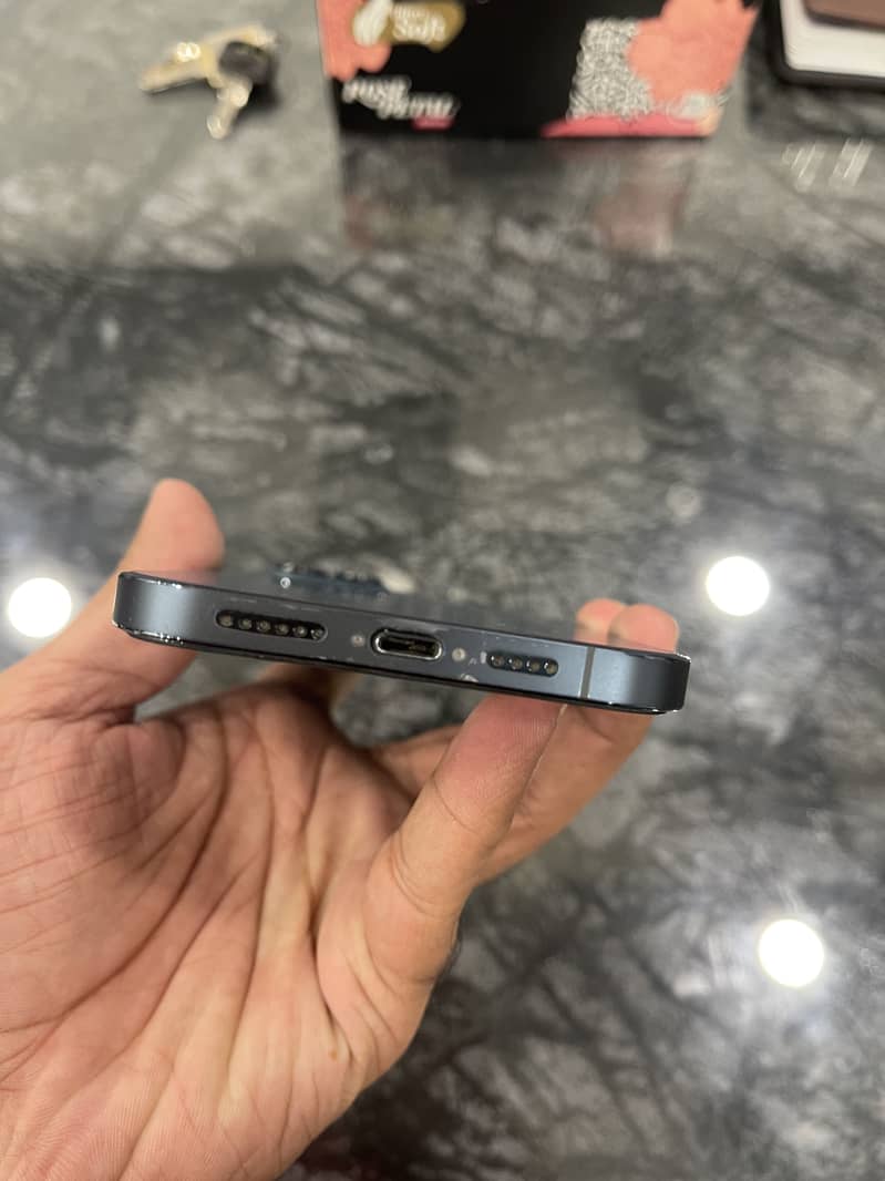 Apple iPhone 12 Pro Max 3