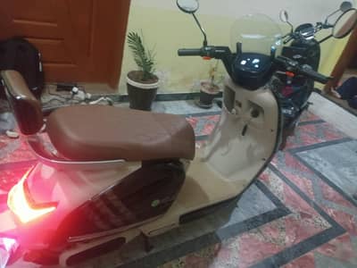 electric scooty