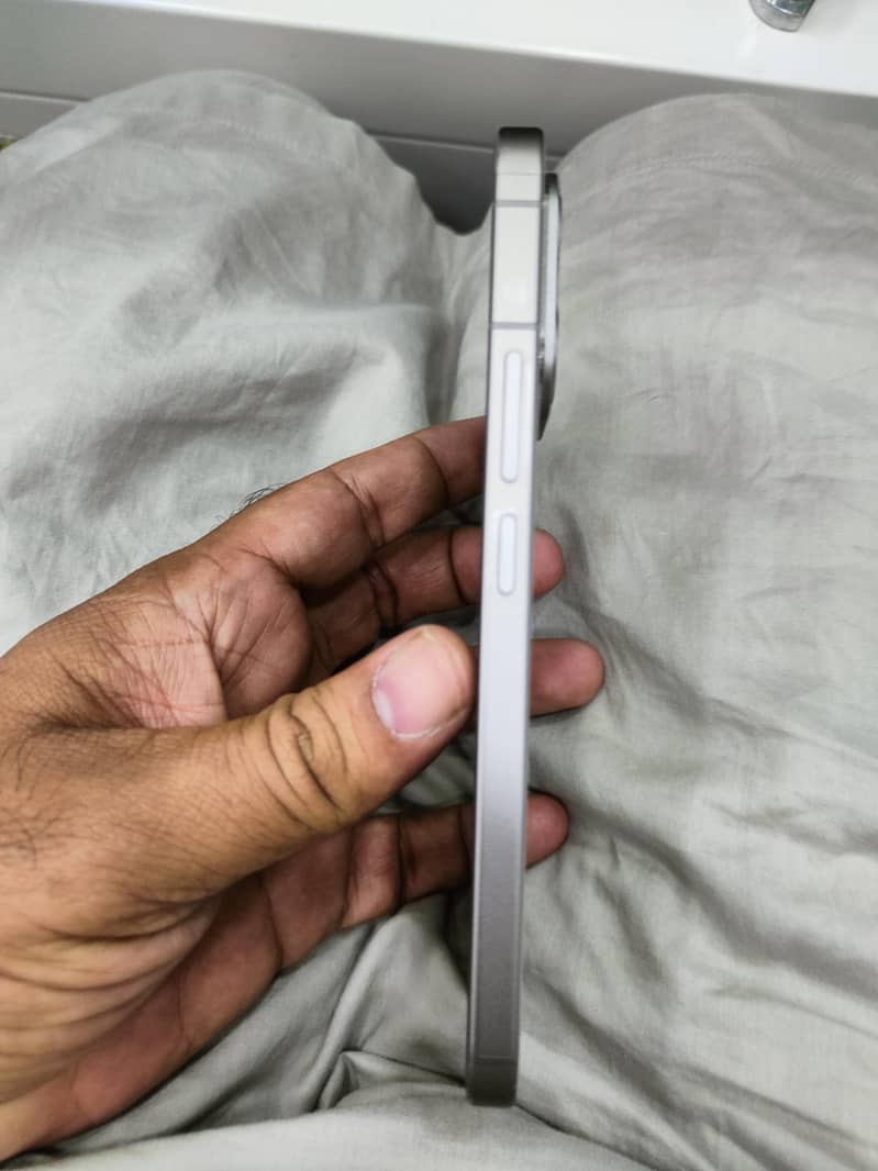 Vivo V70 1