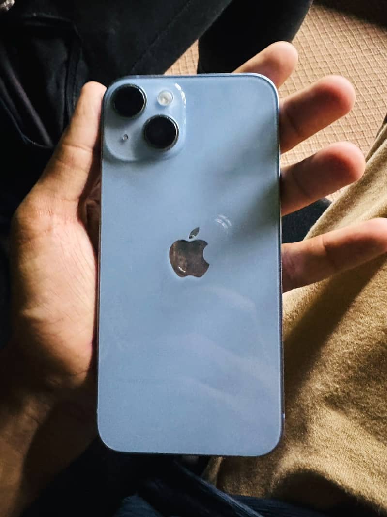 Apple iPhone 14 3