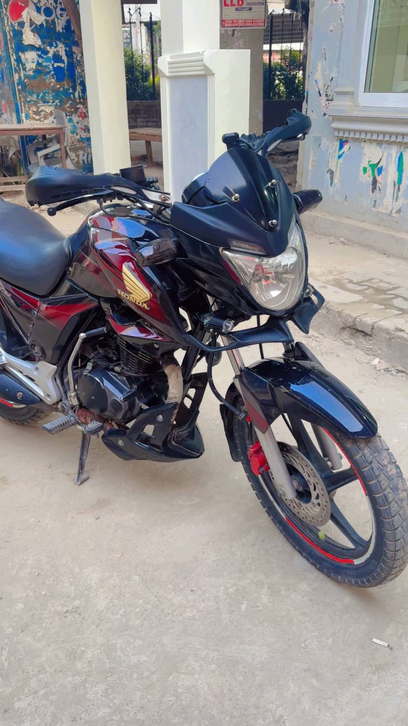 Honda Cb150f 1