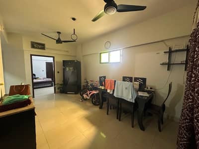 WELL MAINTAINED FLAT LIKE NEW