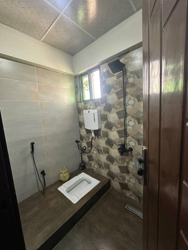 WELL MAINTAINED FLAT LIKE NEW 13