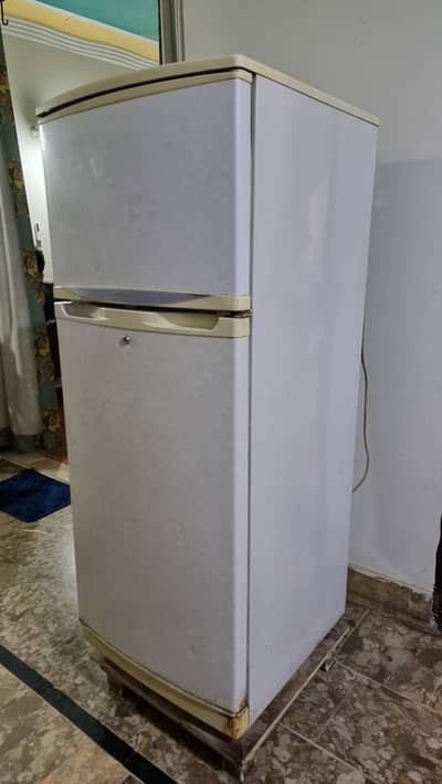 Waves W-13 Fridge