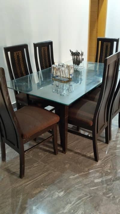 new dining table hai bus bus six month use Hui hai