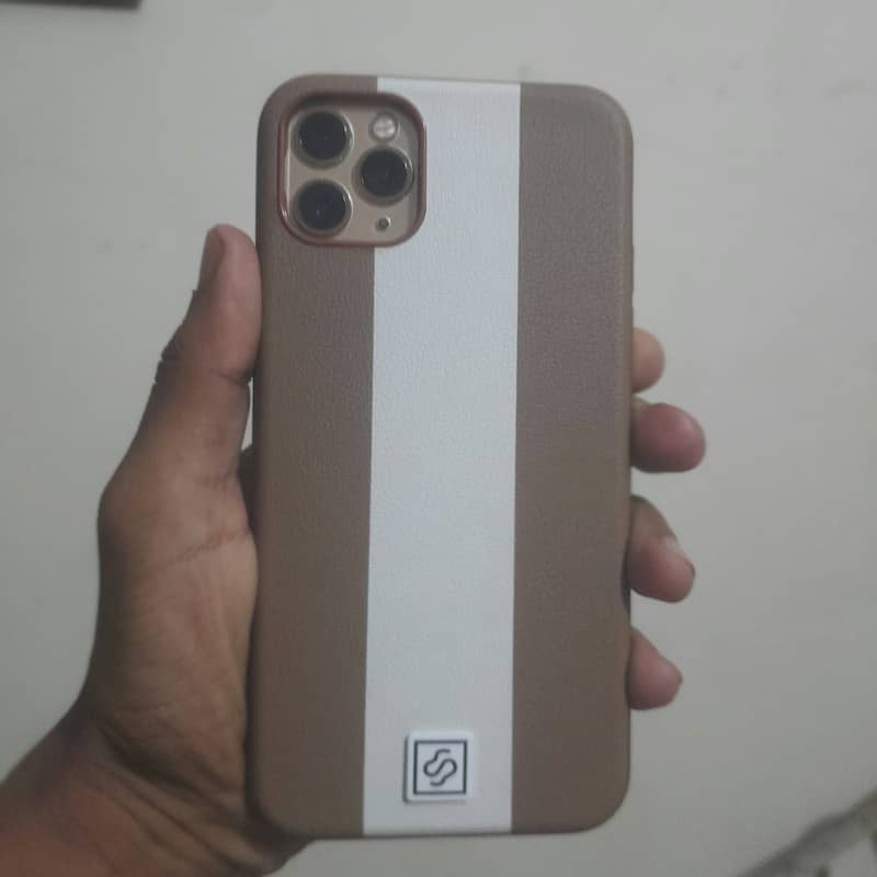 Apple iPhone 11 Pro Max 1
