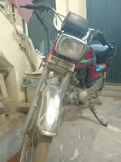 CD 70 2012 model bike for sale