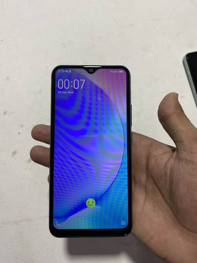 Vivo Y17