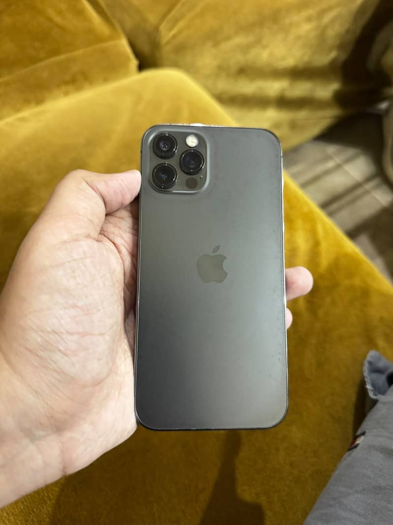 Apple iPhone 12 Pro 3