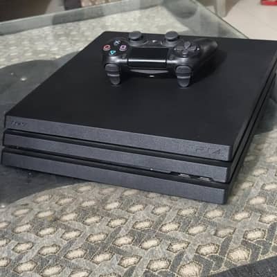 PlayStation 4 Pro 1TB Jailbreak – Excellent Condition + Free Games