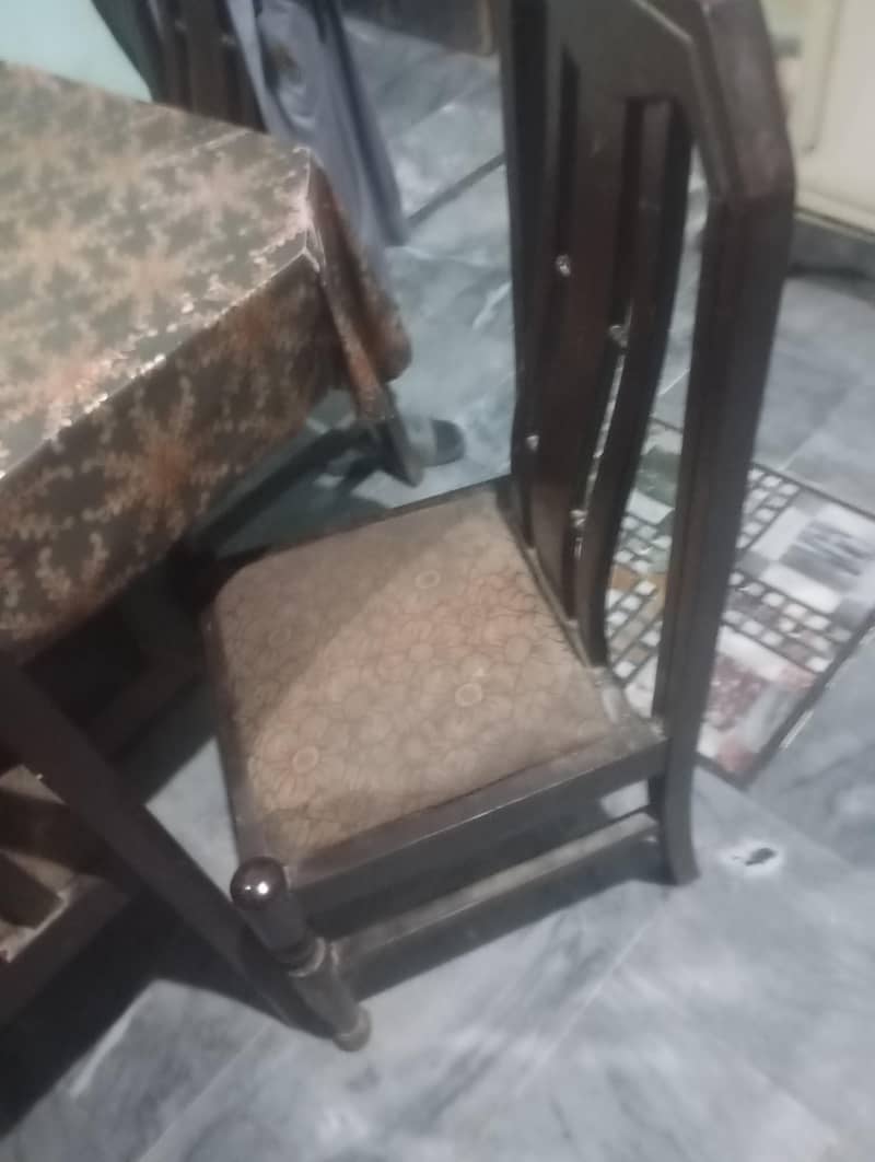 dining table+ 6 chairs 2