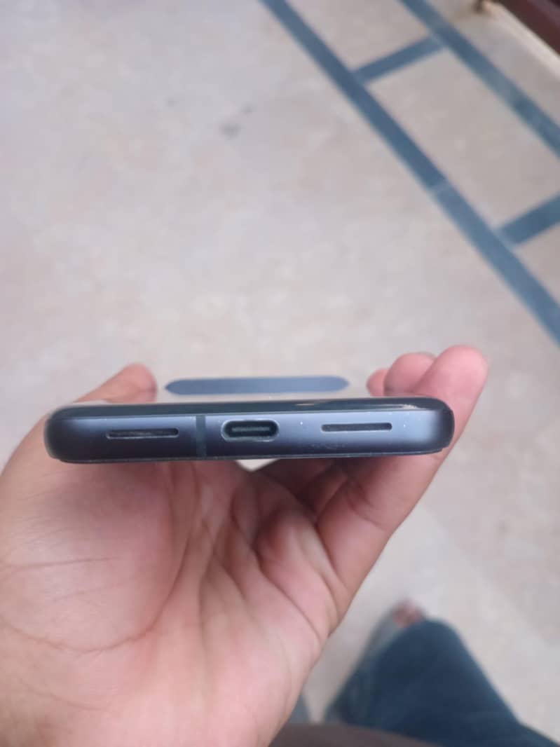 Google Pixel 8 2