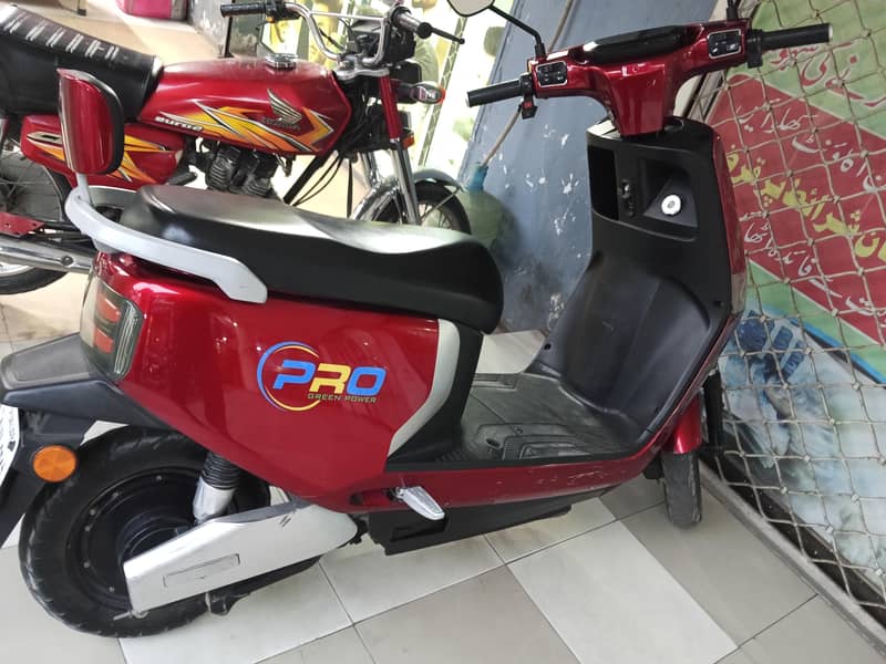 crown pro 1