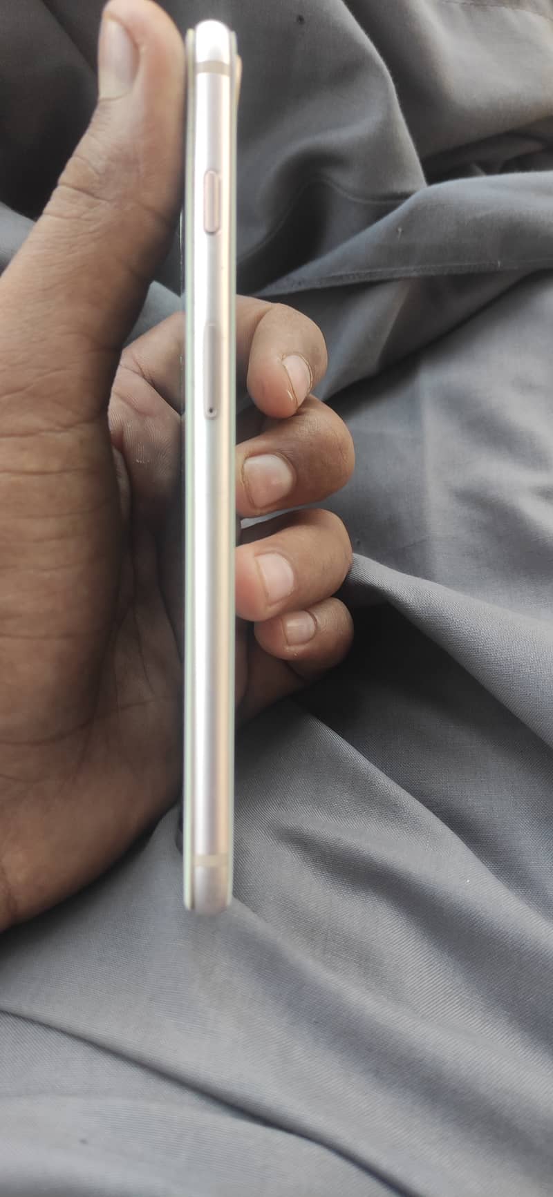 Apple iPhone 8 Plus 3