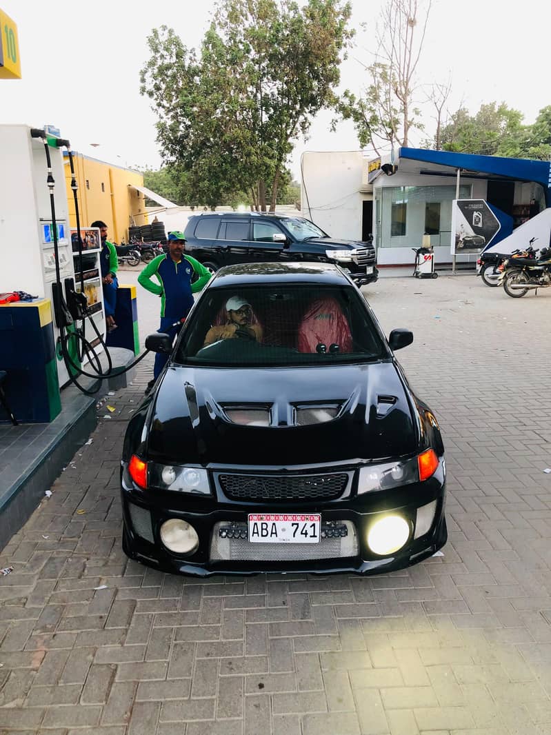 Mitsubishi Lancer Evolution 1997 5