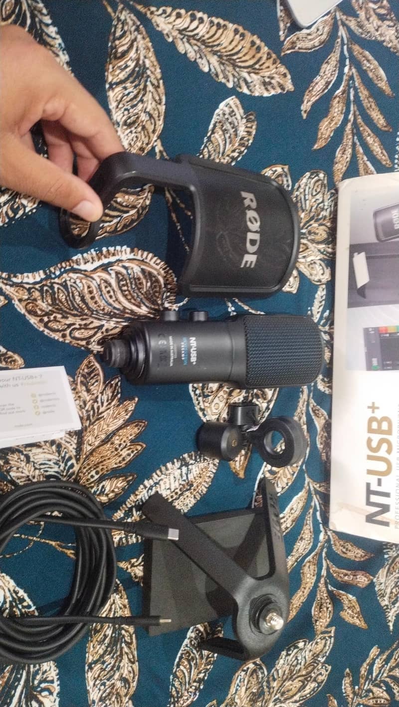 Rode NT USB Plus Microphone 2