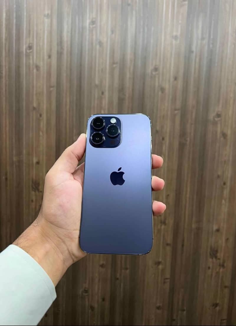 Apple iPhone 14 Pro Max 0