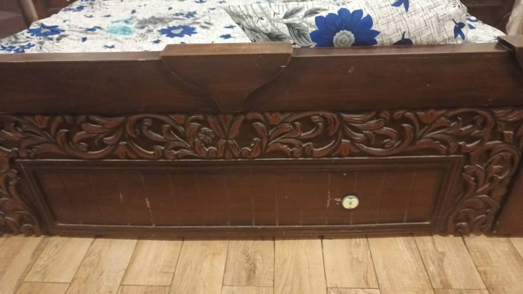 bed selling 2
