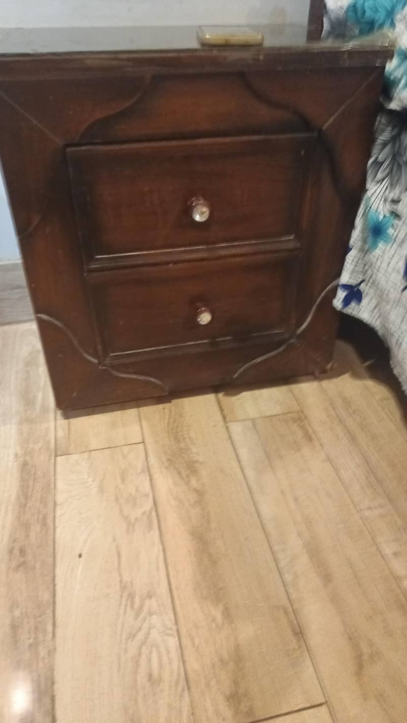 bed selling 3