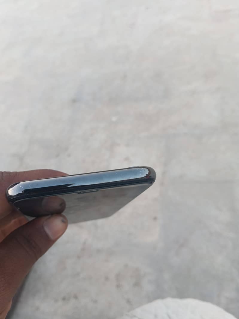 Apple iPhone X 5