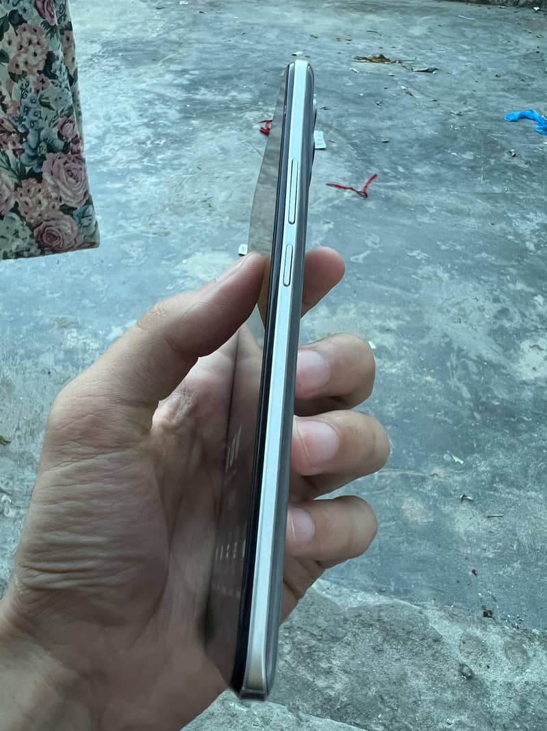 Realme 8 6