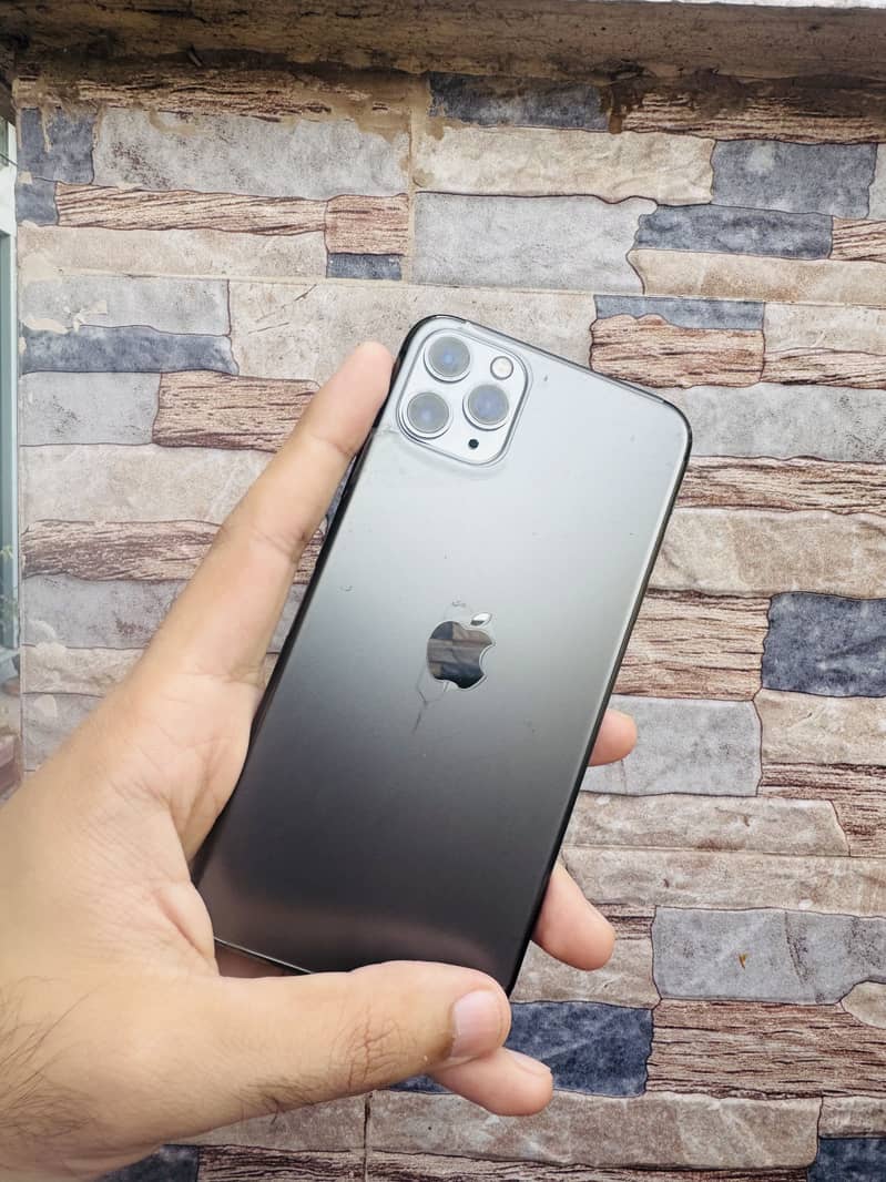 Apple iPhone 11 Pro Max 0