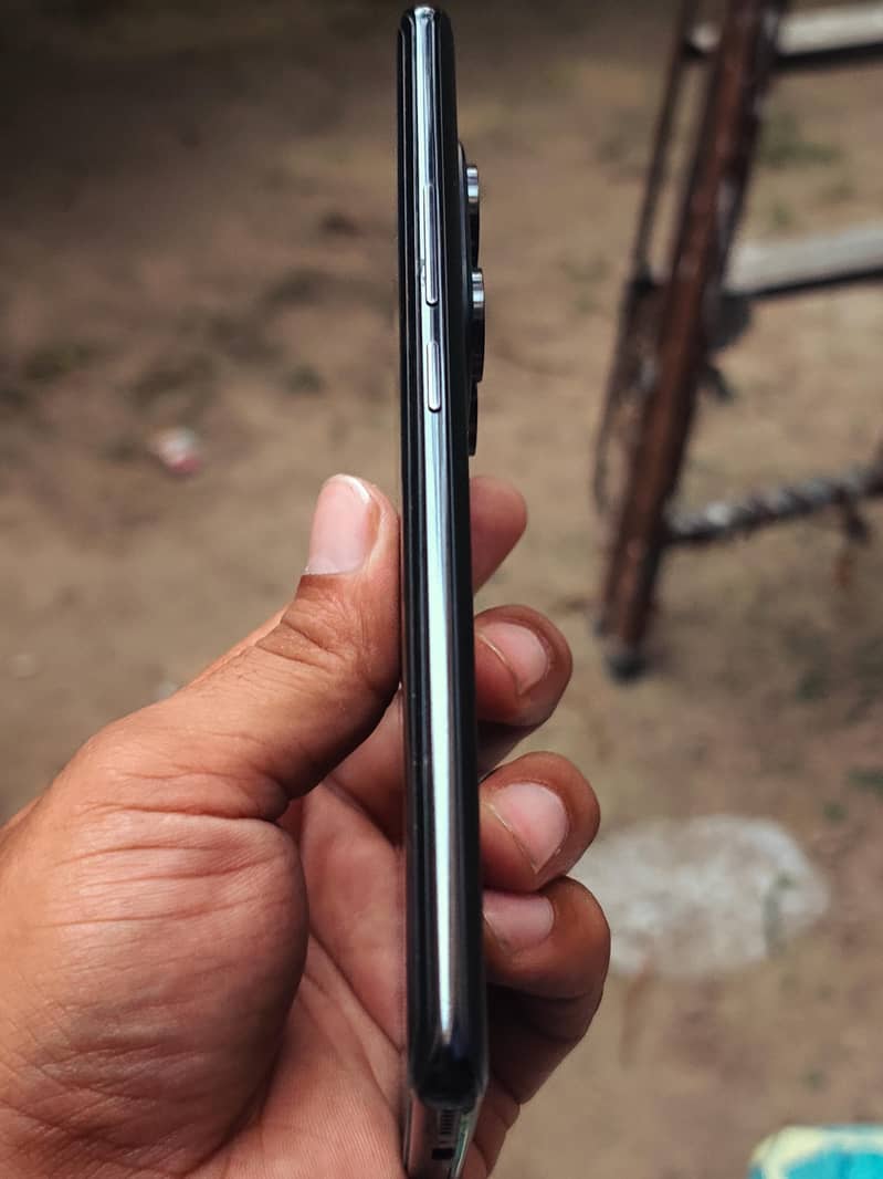 Xiaomi Redmi Note 14 Pro 3