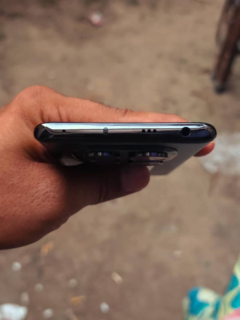 Xiaomi Redmi Note 14 Pro 4