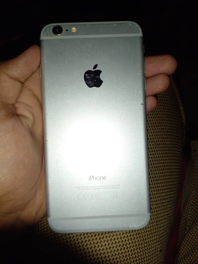 Apple iPhone 6 Plus 6