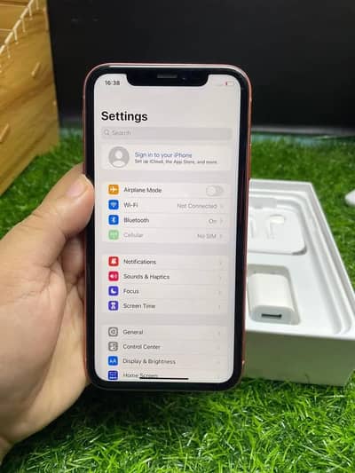 Apple iPhone XR 64gbMy WhatsApp number 03292431677