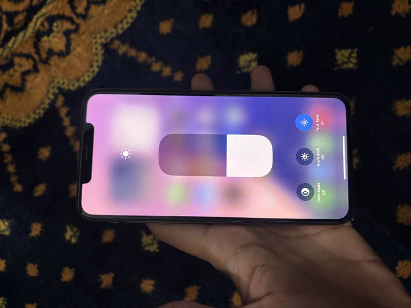 Apple iPhone XS Max 2